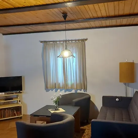 Neuland Guest house *